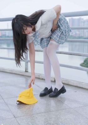 趴好撅起屁股挨打调教喷水_1080P免费观看视频