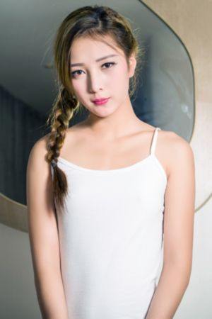 每天要捏着女朋友胸睡觉_1080免费在线播放