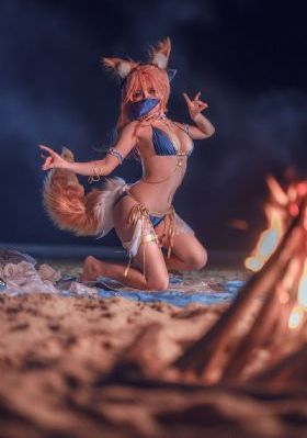 美女图片丰满少妇诱人高清_高清电影全集观看